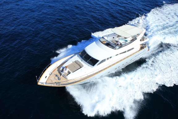 Coca VI - Running Shot - 2025