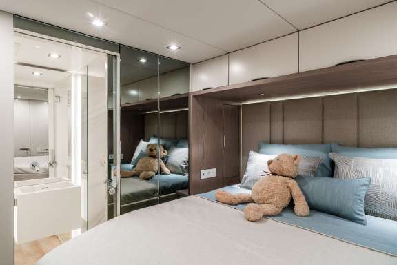 Image of DAWN yacht #8