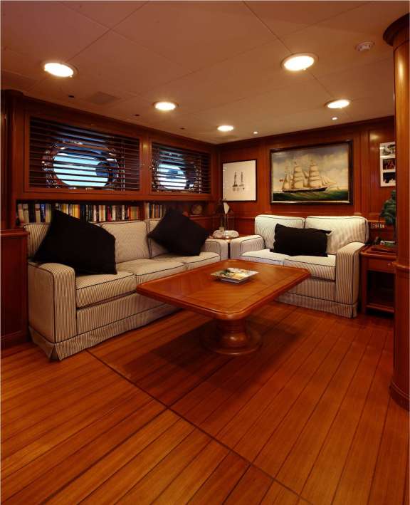 Image of HERITAGE M yacht #2