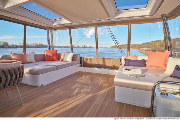 Kajikia cockpit table