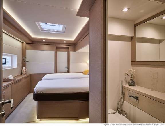 Convertible front port cabin n°5