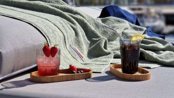 Image of LOOMA yacht #18