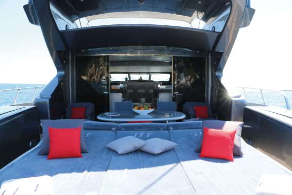 Image of JFF yacht #4