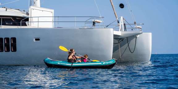 Image of SEAZEN II yacht #18