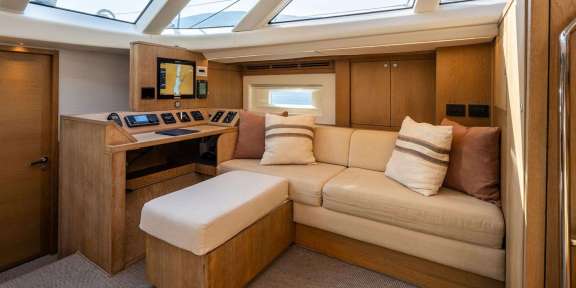 Image of CHAMPAGNE HIPPY yacht #10