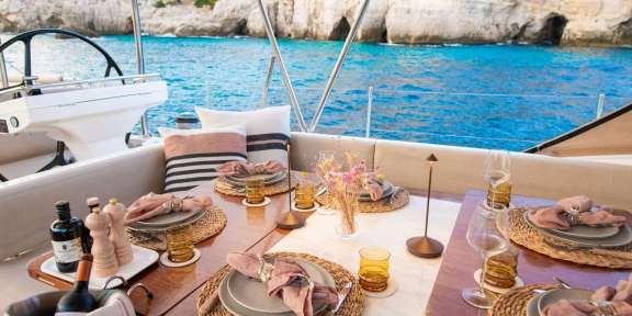 Image of CHAMPAGNE HIPPY yacht #5