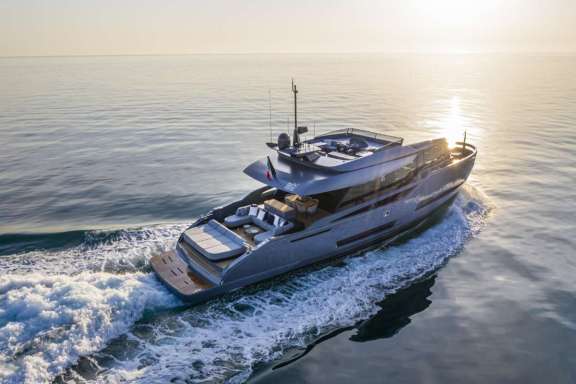 Image of HAZE yacht #13