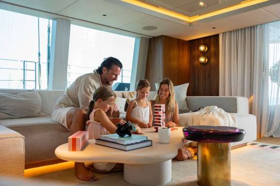 Image of NALANI yacht #12