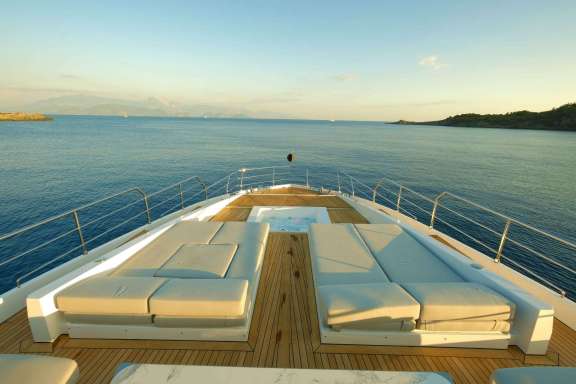Jacuzzi On Bow