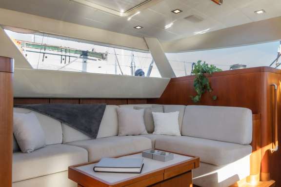 Image of L HIPPOCAMPE yacht #17