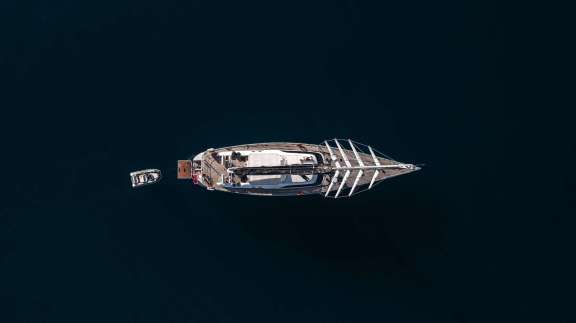 Image of L HIPPOCAMPE yacht #5