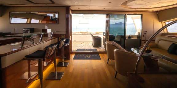 Image of HOUBARA yacht #11