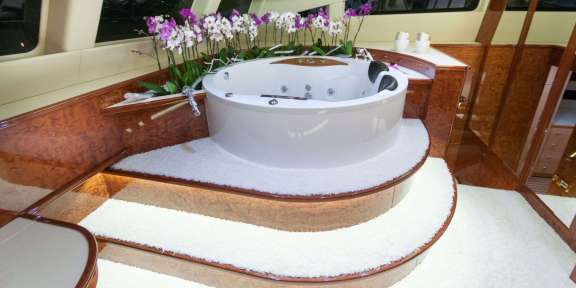 Image of HOUBARA yacht #16