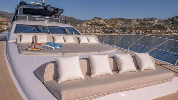 Image of BACCARAT yacht #10