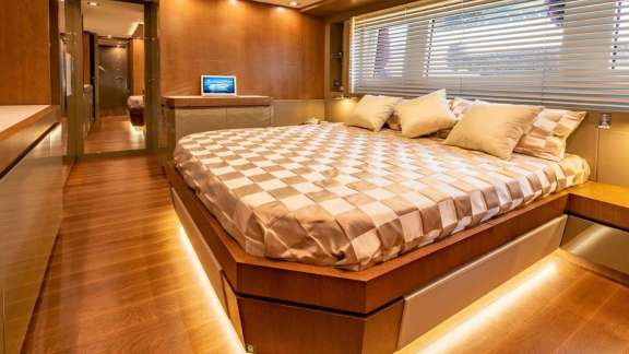 Image of BACCARAT yacht #8