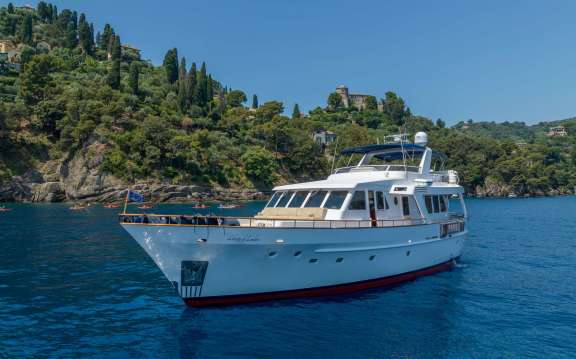 Image of ALL FOR YOU yacht #3