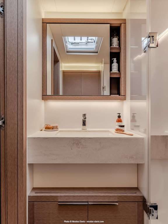 Image of Lagoon Sixty5 2025 yacht #17