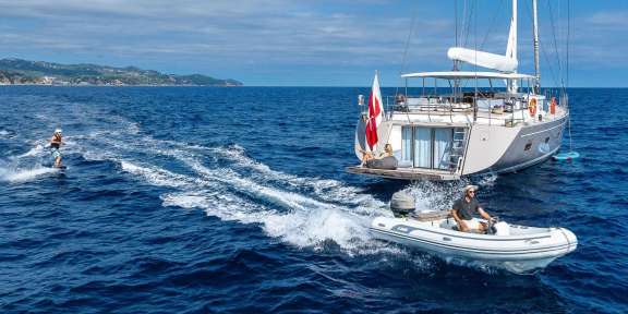 Image of SELENA yacht #19