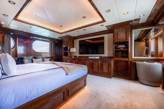 Image of SOPHIE BLUE yacht #16