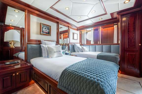 Image of SOPHIE BLUE yacht #19