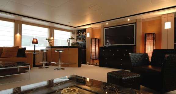 Master cabin office zone