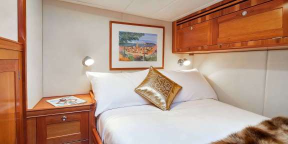 Image of DARK STAR OF LONDON yacht #11