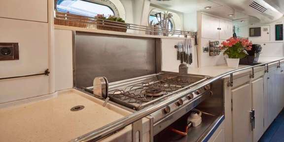 Image of DARK STAR OF LONDON yacht #13