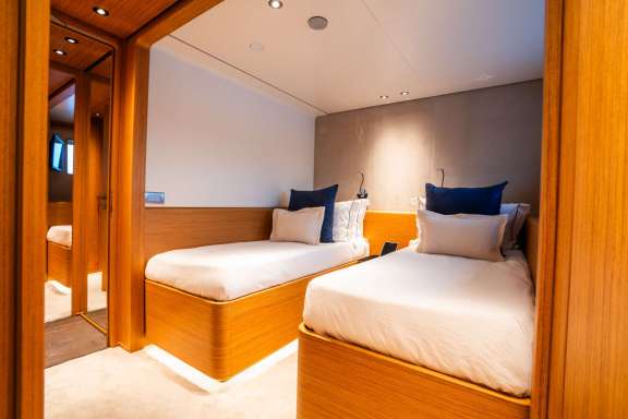 Image of RARE GEM yacht #8