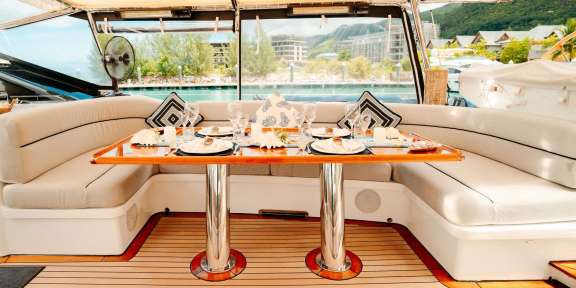 THANDEKA - Cockpit Dining Table