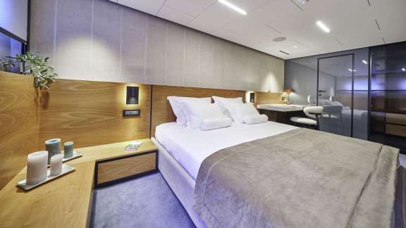 Image of MARALLURE yacht #17