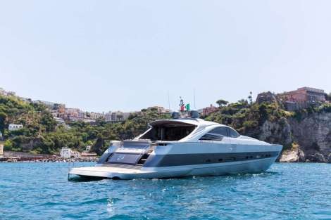 Review img # 6 of the yacht ANTARAH