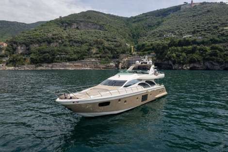 Review img # 8 of the yacht FOREVER ROSANNA
