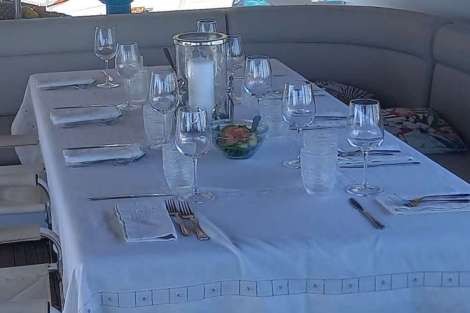 Review img # 20 of the yacht Prime